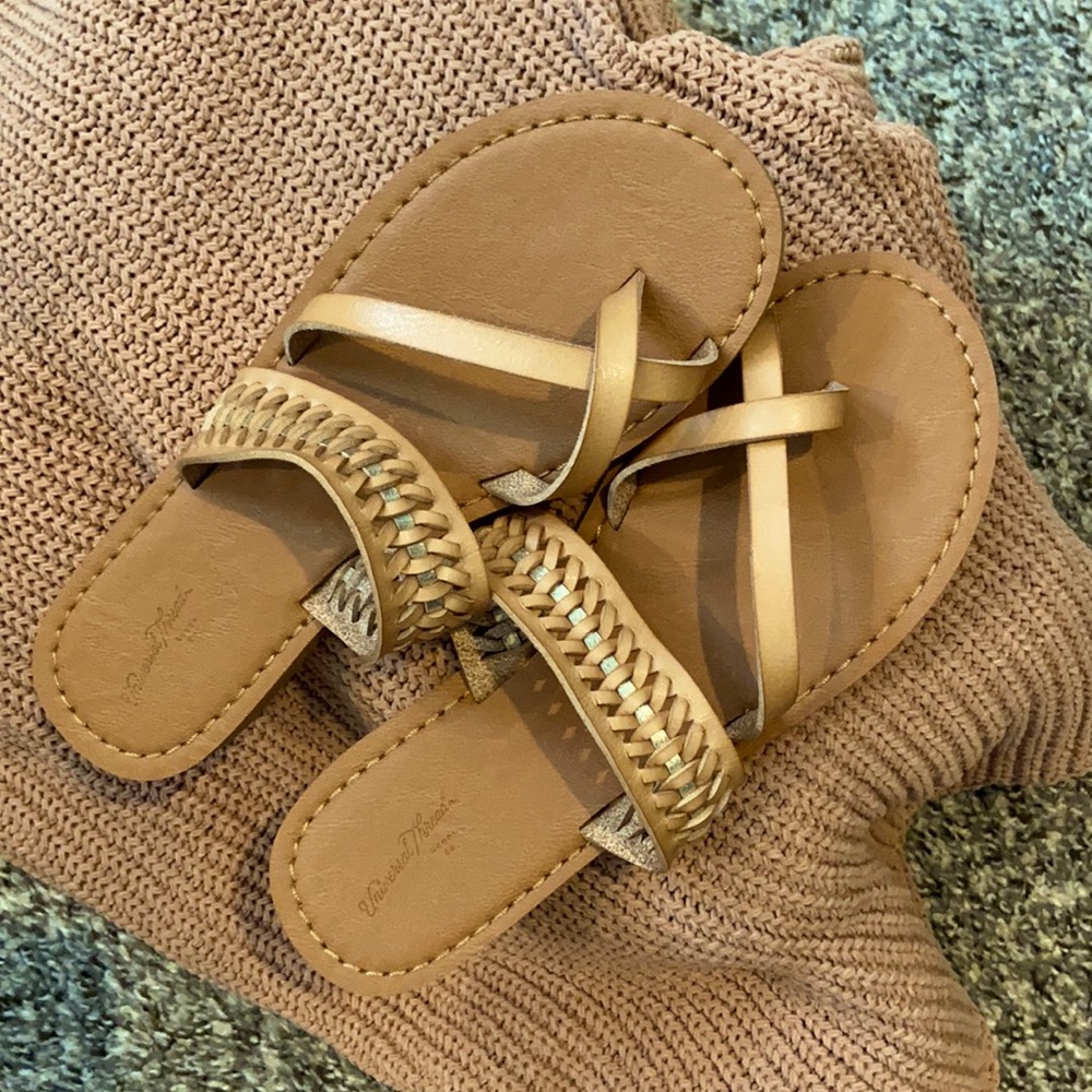 Universal Thread Lissie Woven ToeRing Sandals